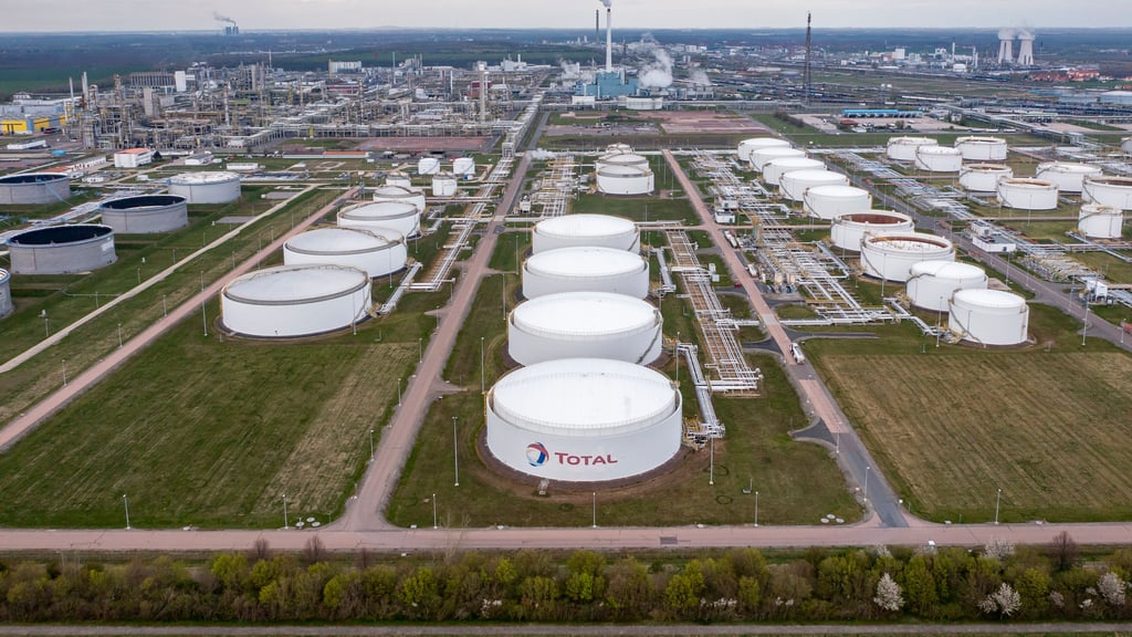 Blick auf den Chemiepark Leuna: An dem Industriestandort sind die CO2-Emissionen besonders hoch.