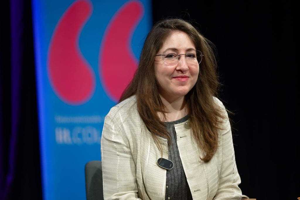 Die Schriftstellerin Deborah Feldman sieht die deutsche Israel- und Antisemitismus-Debatte äußerst kritisch.