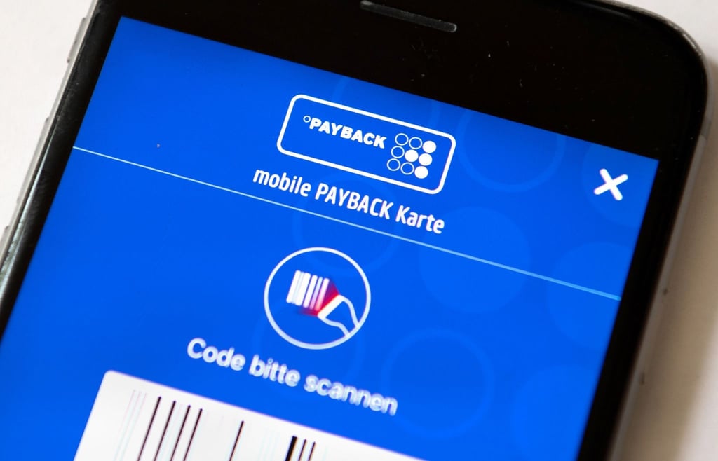 Die Payback-App auf einem Smartphone: Das Unternehmen hat Edeka und die Sparkassen als künftige Partner gewonnen.