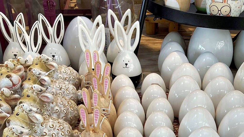 Neben Frühlingsblühern in Hülle und Fülle erwartet die Kunden bei Blumen Möbius in Wittenberg auch Österliches.