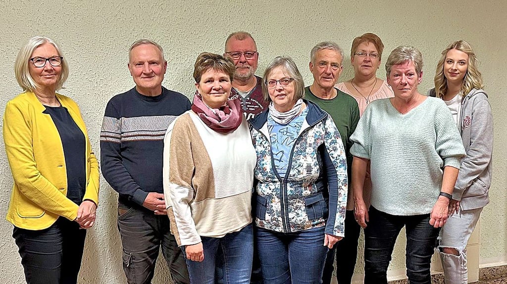 Diese Frauen und Männer wollen über die Liste der Linken in den Stadtrat. Auf dem Bild fehlen Maxie und Nicole Wendel sowie Horst Janas.