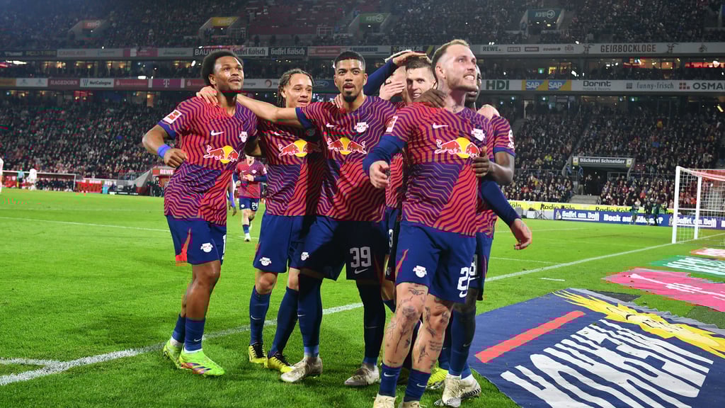 RB auswärts on fire: Leipziger Jubel in Köln.