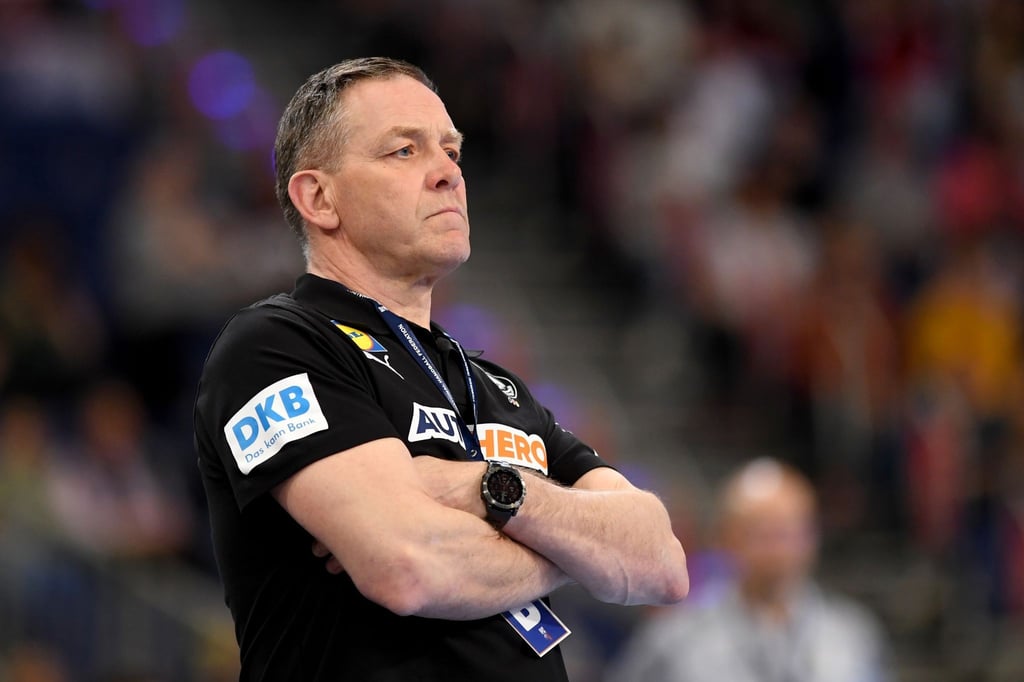 Deutschland und Trainer Alfred Gislason spielen in Hannover um die Olympia-Teilnahme.