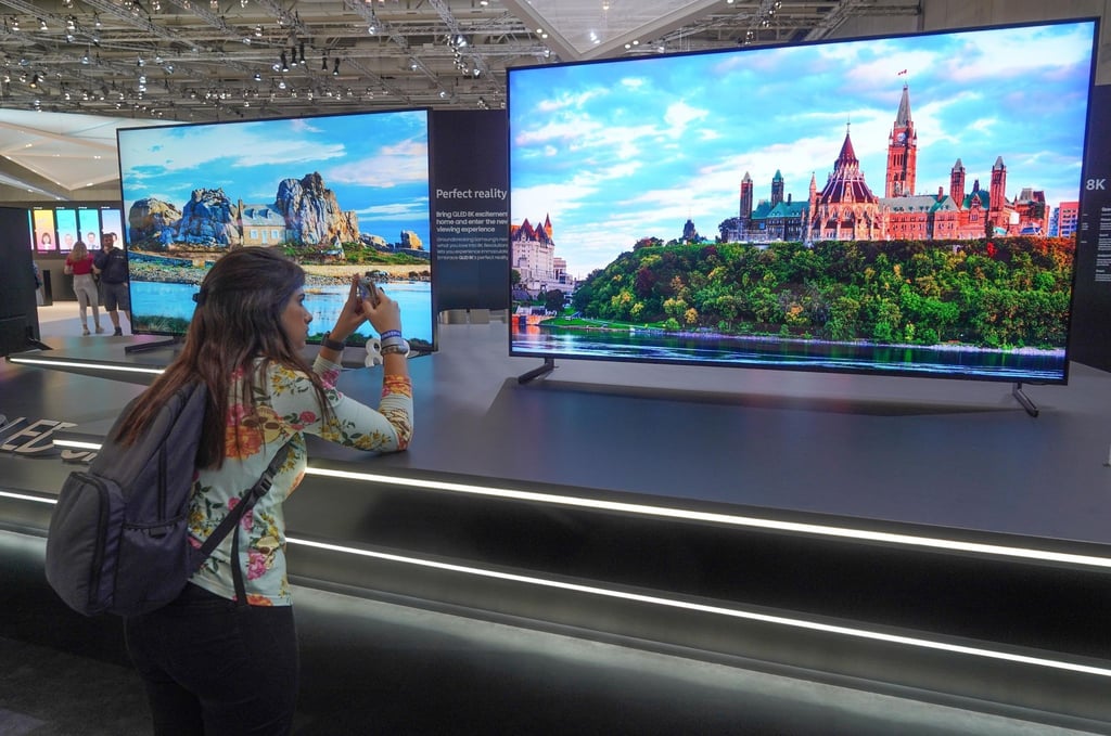 Der Markt für Unterhaltungselektronik verzeichnet kurz vor dem Start der IFA in Berlin weiter teils kräftige Umsatz-Rückgänge.