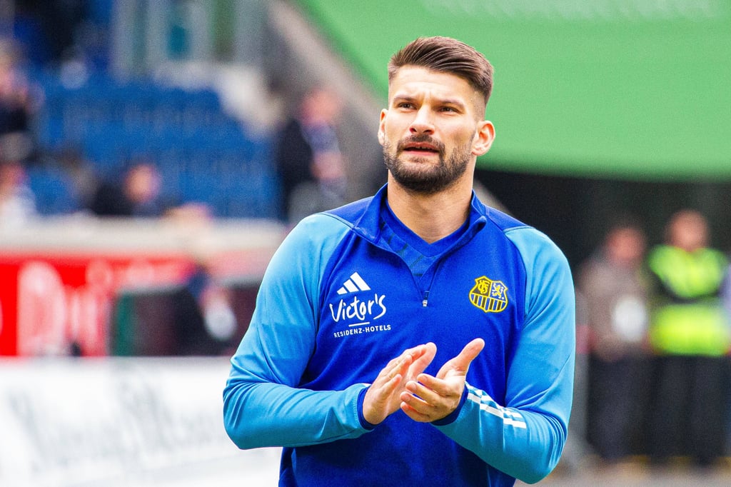 Kai Brünker vom 1. FC Saarbrücken. Der Stürmer schoss seine Mannschaft mit dem wichtigen Tor in der Nachspielzeit ins DFB-Pokal-Halbfinale.