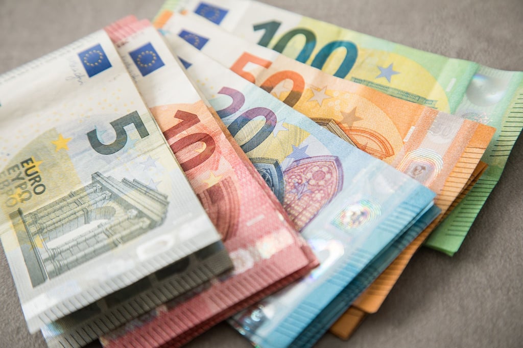 Arbeitgeber haben bis zum Jahresende die Möglichkeit, bis zu 3000 Euro steuerfrei als Inflationsprämie an ihre Arbeitnehmer auszuzahlen.