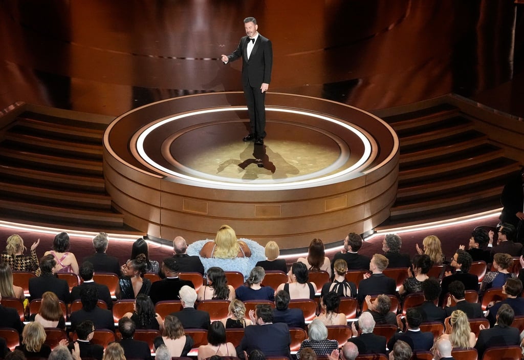 Moderator Jimmy Kimmel eröffnet die Oscar-Verleihung im Dolby Theatre in Los Angeles.