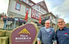 Philipp Klett (rechts) ist der neue Betreiber der Villa Bodeblick in Schierke. Mit Küchenchef Holger Wertheim hat er sich viel vorgenommen.