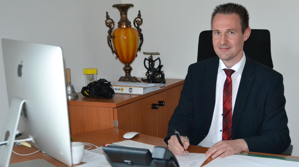 Verbandsgemeindebürgermeister Fabian Stankewitz erklärt im Interview, warum der Haushalt neu beraten werden muss.