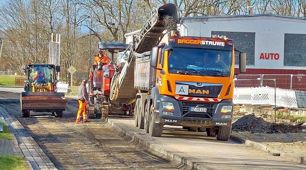 Viele Straßen werden sich im Landkreis Harz 2024 in Baustellen verwandeln.