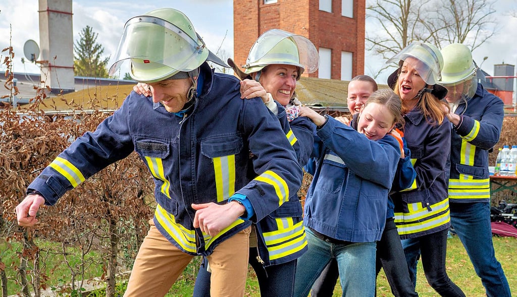 Der Spaß stand den Teams beim 2. Gommeraner Frühlingsmarsch am Sonntag nicht nur an der Station der Feuerwehr in Gesicht geschrieben.