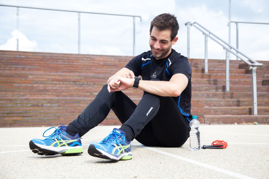 Wer den eigenen Körper beim Sport richtig fordert, für den kann ein Fitnesstracker mit Herzfrequenzmessung interessant sein.
