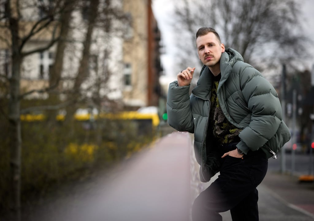 Lukas Strobel ist besser bekannt als der Rapper Alligatoah.