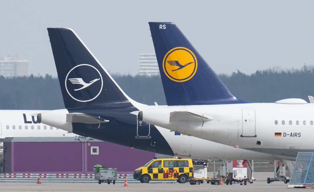 Beim Bodenpersonal drohen der Lufthansa unbefristete Streiks. Darüber sollen die Arbeitnehmer abstimmen.