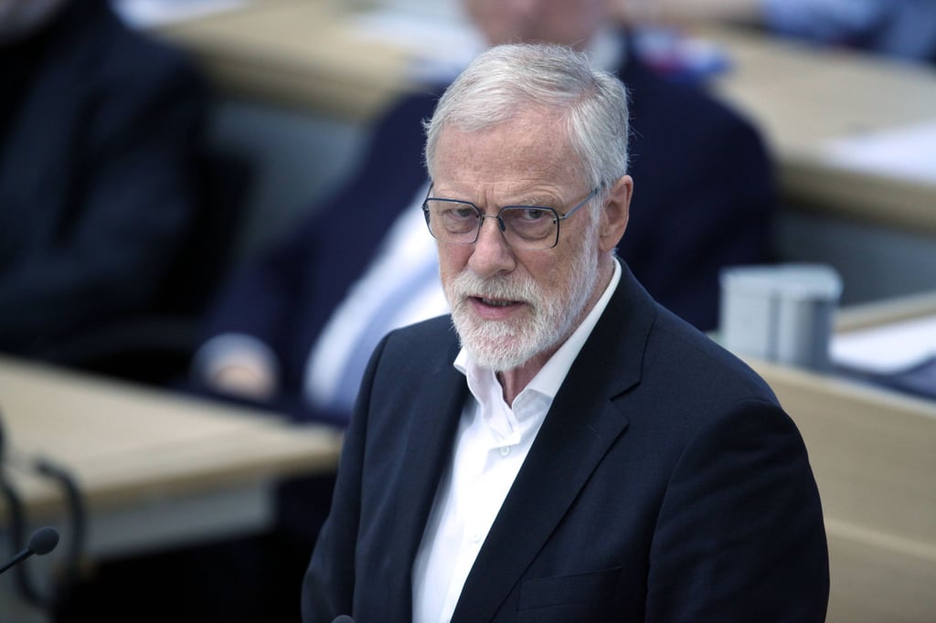 Rainer Robra am Mittwoch im Magdeburger Landtag