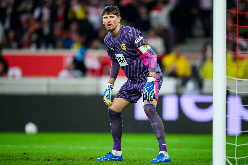 Der BVB-Torhüter reiste nach seiner Verletzung vom Schweizer Nationalteam ab.