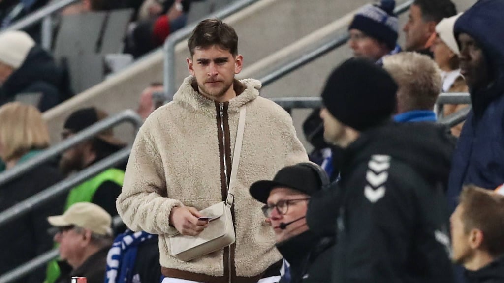 Torhüter Julian Pollersbeck war bei den Zweitligaspielen des 1. FC Magdeburg nach langer Verletzung zuletzt noch Zuschauer.