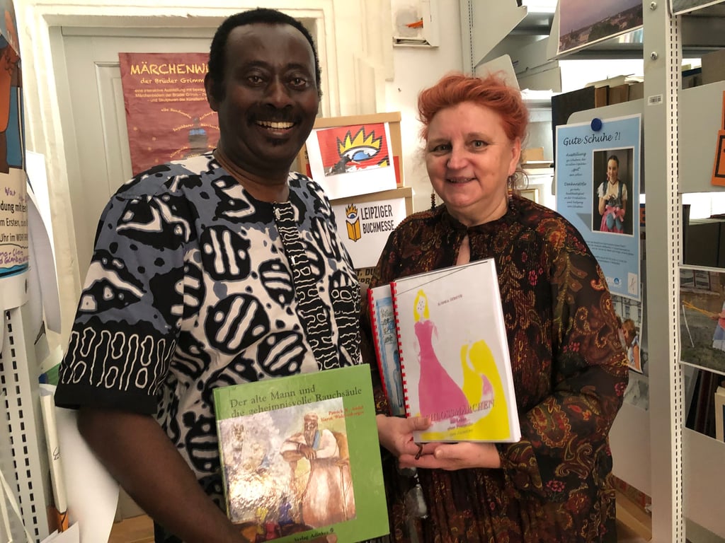 Patrick Addai und die Weißenfelserin Ilonka Struve werden am Wochenende auf der Leipziger Buchmesse zu finden sein.