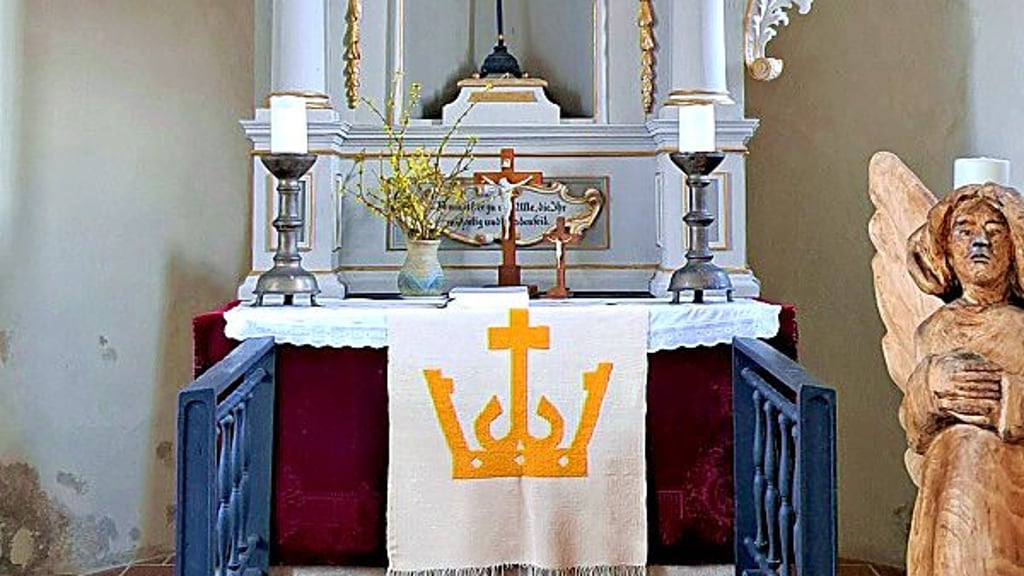Der linke Flügel des Altars fehlt noch. Im April wird er aber mit einem Gottesdienst eingeweiht.