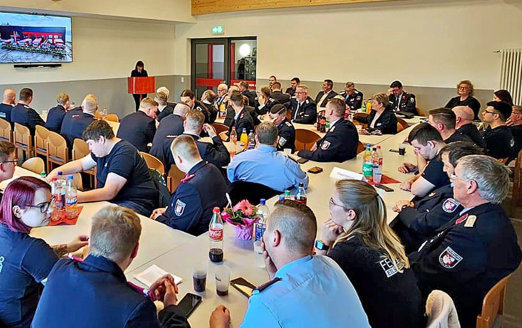 Im großen Tagungsraum ihres modernen Domizils trat die Feuerwehr Eilsleben/Ummendorf zur Jahreshauptversammlung zusammen.