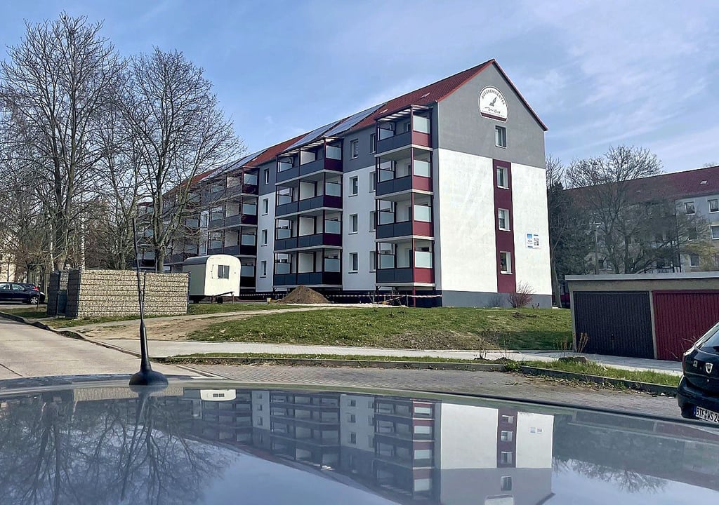 Zwei Wohngebäude in der Franz-Mehring-Straße in Wolfen-Nord wurden nun von der WBG grundlegend saniert.