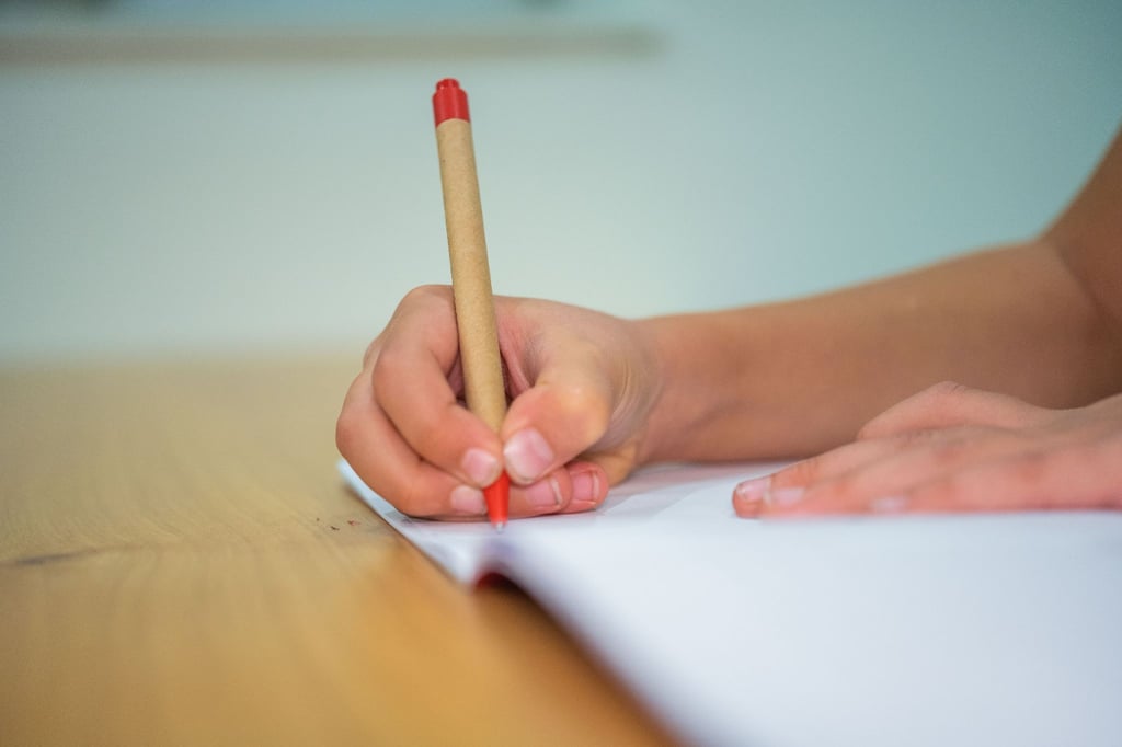 Der 21. März ist der Unesco-Welttag der Poesie. Zu diesem Anlass haben mehrere Literaturinstitutionen eine Empfehlungsliste von Neuerscheinungen deutschsprachiger und ins Deutsche übersetzter Gedichtbände herausgegeben.
