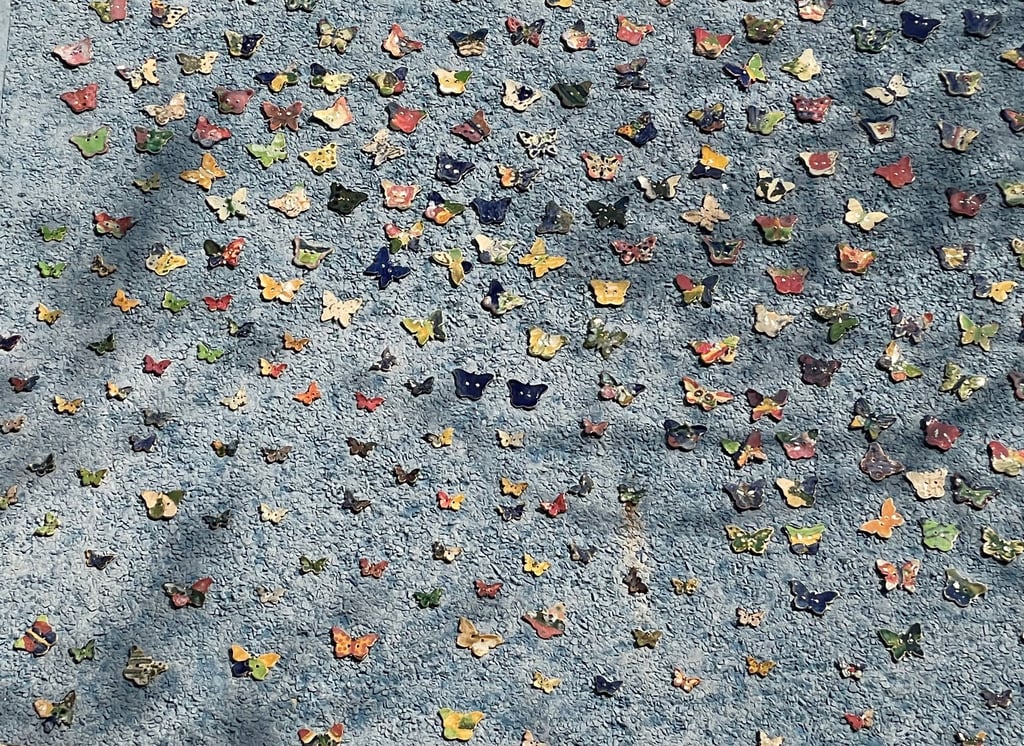 Jeder Schmetterling steht für ein Kind, das im Holocaust von den Nazis getötet wurde.