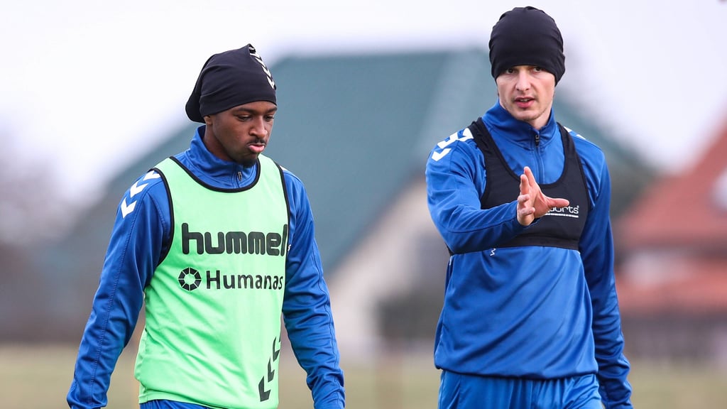 Einige Spieler des 1. FC Magdeburg könnten durch die zuletzt schwachen Leistungen der Kollegen eine Chance auf die Startelf gegen Hannover 96 haben.