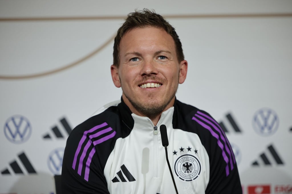 Bundestrainer Julian Nagelsmann sieht Manuel Neuer weiter als Nummer eins für die EM.
