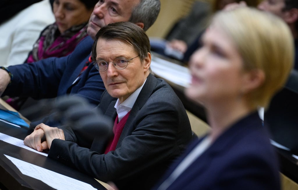 Bundesgesundheitsminister Karl Lauterbach (SPD) hält Transparenz für dringend erforderlich.