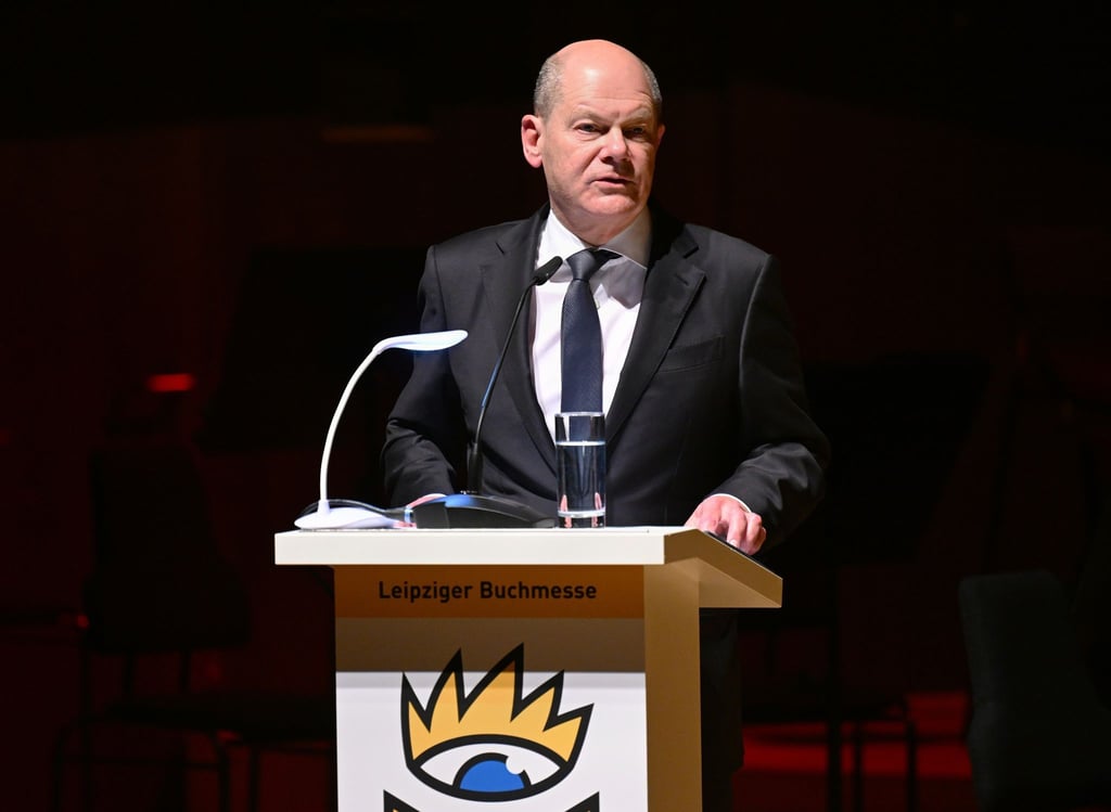 Bundeskanzler Olaf Scholz: „Seit ich denken kann, begleiten mich Bücher durch mein Leben.“