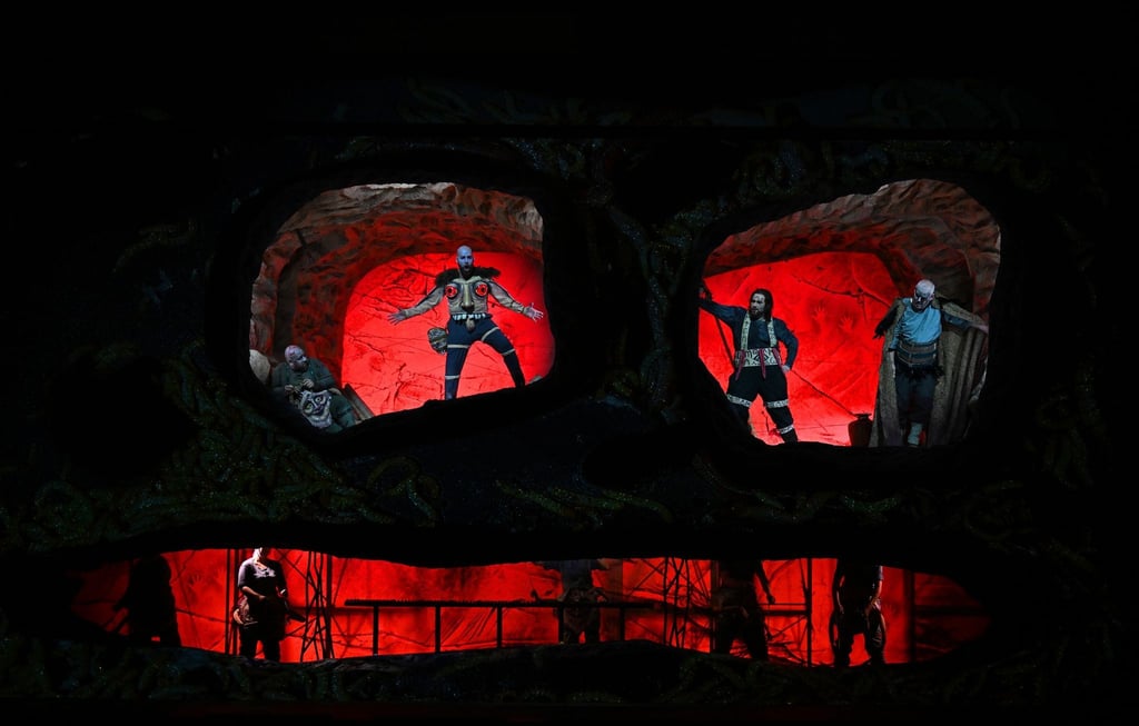 Die Solisten während einer Probe der Oper „Das Rheingold“ von Richard Wagner (1813-1883) auf der Bühne des Theater Erfurt.