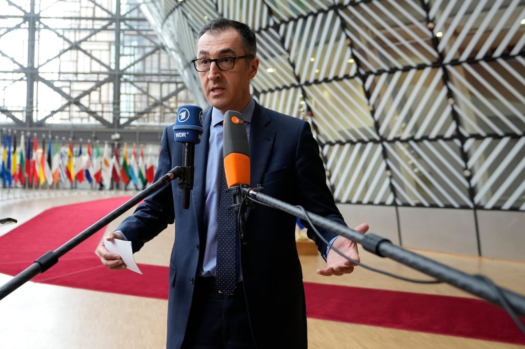 Bürokratieabbau solle nicht bedeuten, dass der Umweltschutz leide, findet Bundesagrarminister Cem Özdemir.