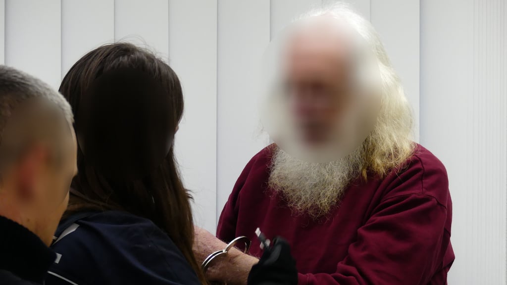 Ein selbsternannter Druide hetzte im Internet gegen Juden und andere Bevölkerungsgruppen. Seine Posts haben ihm eine Haftstrafe eingebracht.
