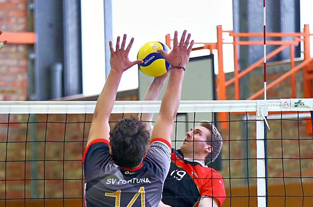 Gut drauf in der Landesoberliga: Der MLV Einheit (hinten).