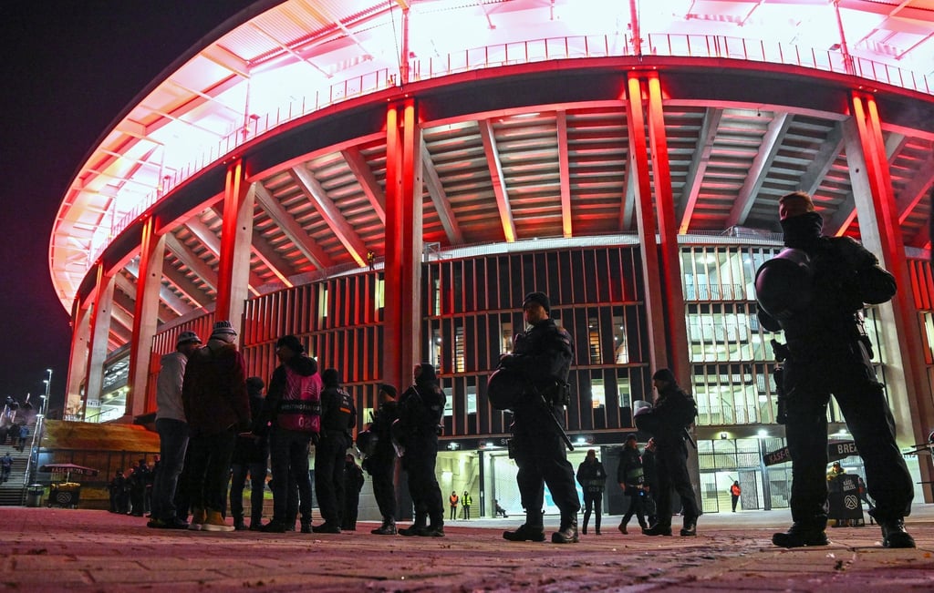 Während der Fußball-Europameisterschaft werden viele Polizeibeamte zur Sicherung der Stadien eingesetzt (Archivbild).