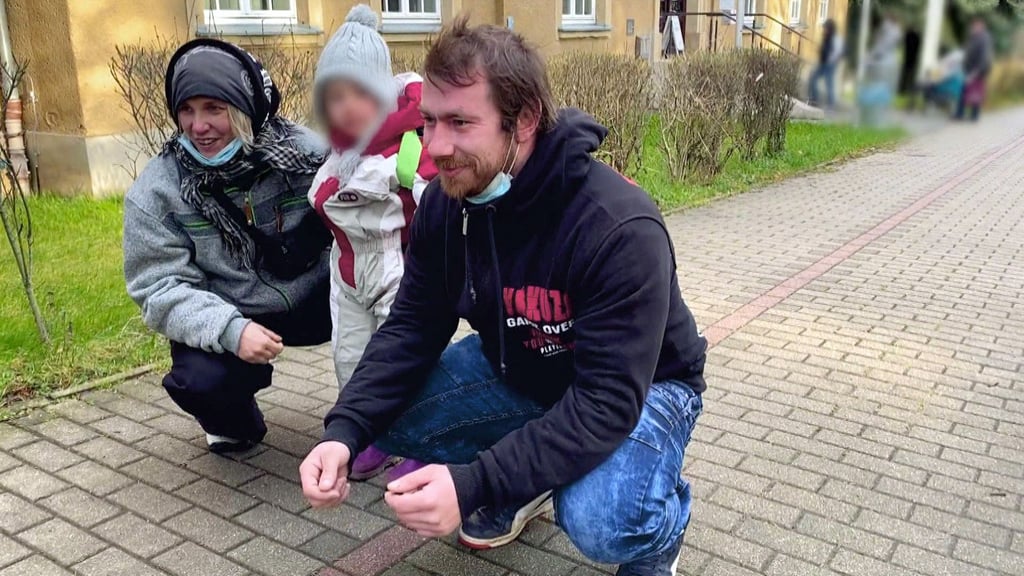 Heidi und Marcel aus Weißenfels haben sechs Kinder. Nun erwartet Heidi erneut Nachwuchs.