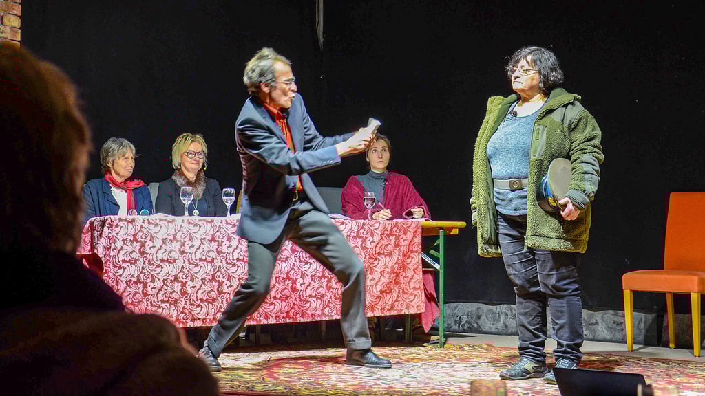 Nach der Premiere im vergangenen Jahr wurden ausgewählte Szenen des Theaterstücks „ZAZA“ von Manfred Bieler nun zum zweiten Mal in seiner Geburtsstadt Zerbst aufgeführt.
