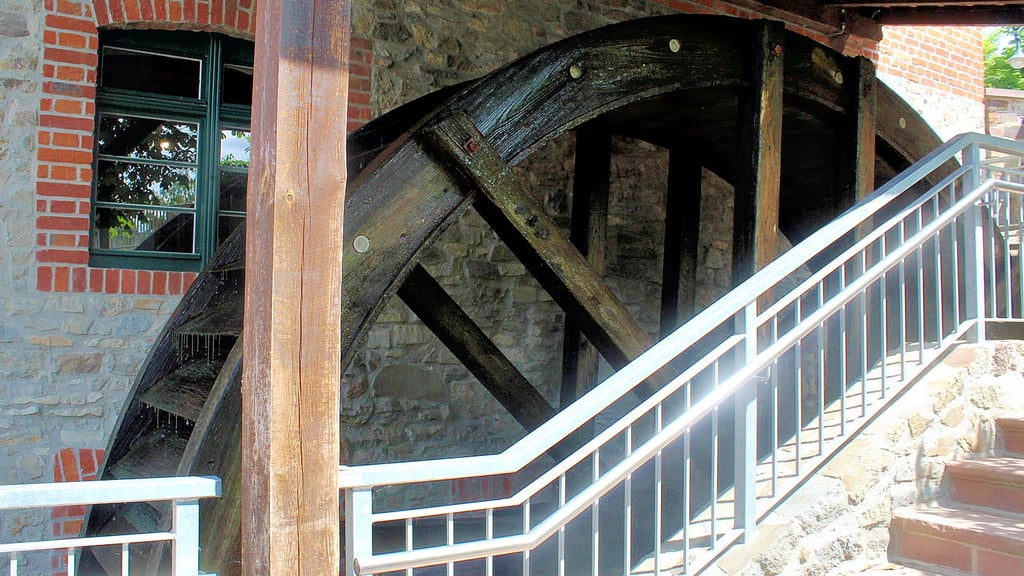 Der Flechtinger Heimat- und Mühlenverein hat das Wasserrad der Mühle vergangenes Jahr nach Sachverständigenempfehlung instandgesetzt.