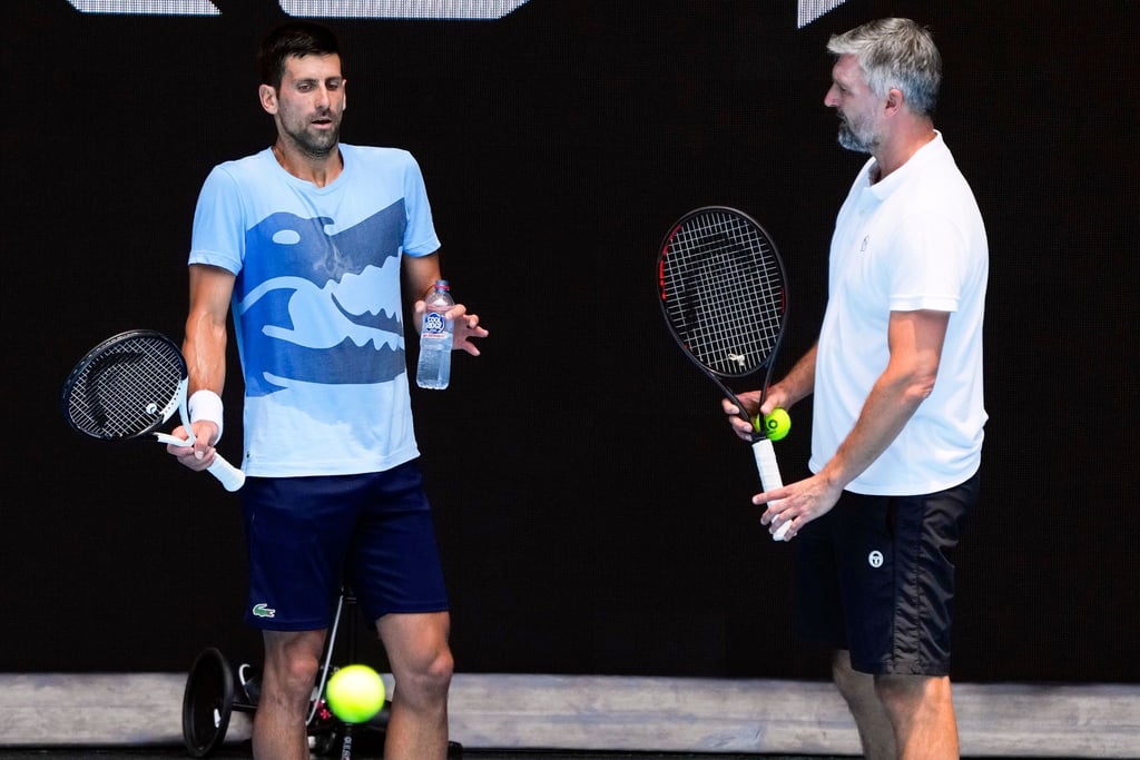 Novak Djokovic (l) und sein jangjähriger Trainer Goran Ivanisevic gehen fortan getrennte Wege.