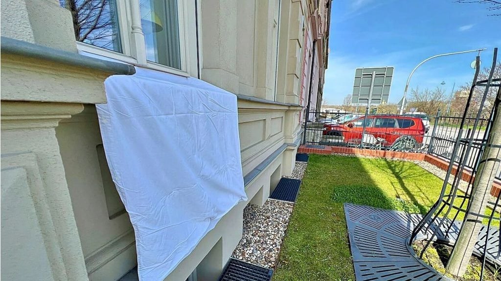 Über Ostern wollen mehrere Bernburger eine weiße Fahne hissen.