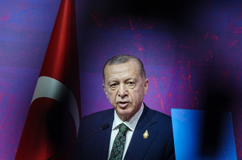 Recep Tayyip Erdogan kündigte erst kürzlich an, die Wahlen seien nun seine letzten - laut Beobachtern der Versuch, AKP-Wähler emotional zu gewinnen.