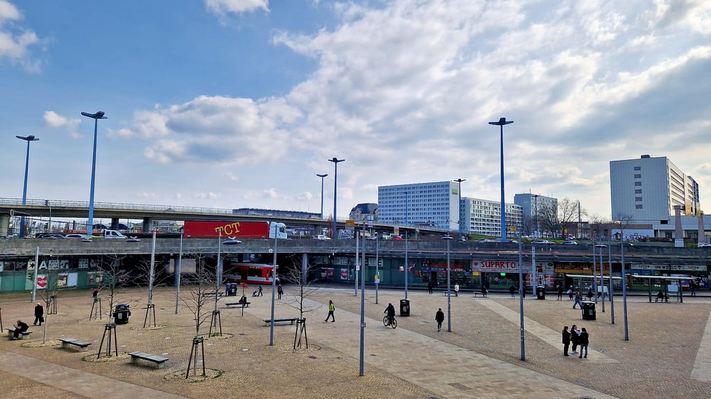 Der Riebeckplatz gilt als Einfallstor zur Stadt. Doch rund um das Areal hat sich auch ein Brennpunkt entwickelt.