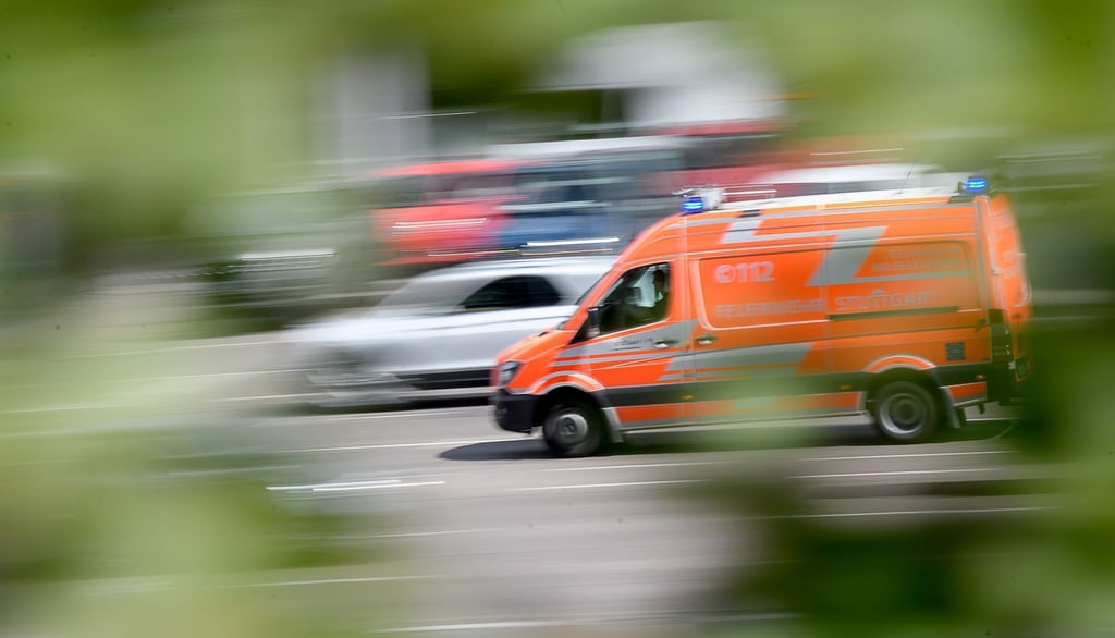 Tatütata: Nähern sich Rettungsfahrzeuge, ist Platz zu machen - aber immer vorsichtig.