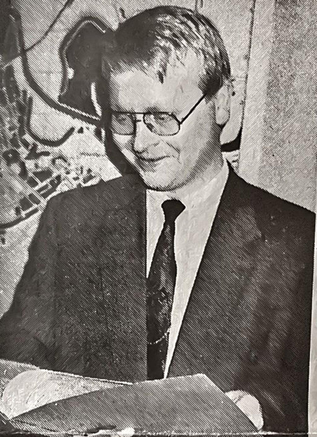 Ekkehard Lörzer in seiner Anfangszeit als Hauptamtsleiter der Stadt Leuna
