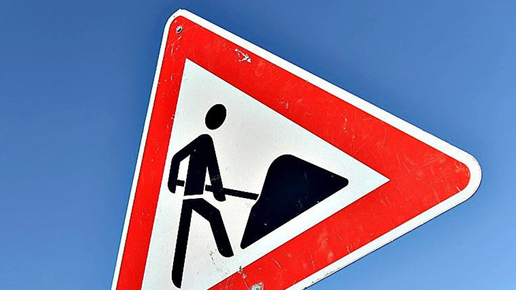 Der Bahnübergang in der Bitterfelder Parsevalstraße wird ab 4. April saniert.