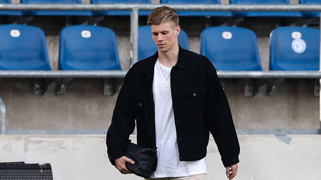 Luca Schuler ist trotz Krise vom Klassenerhalt des 1. FC Magdeburg überzeugt - ebenso wie vom Spielsystem unter Trainer Christian Titz.