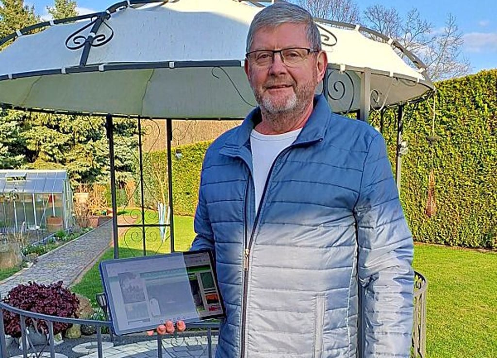 Ortschronist Rainer Baldofski gestaltet seit der Wende auch die Homepage von Muldenstein.