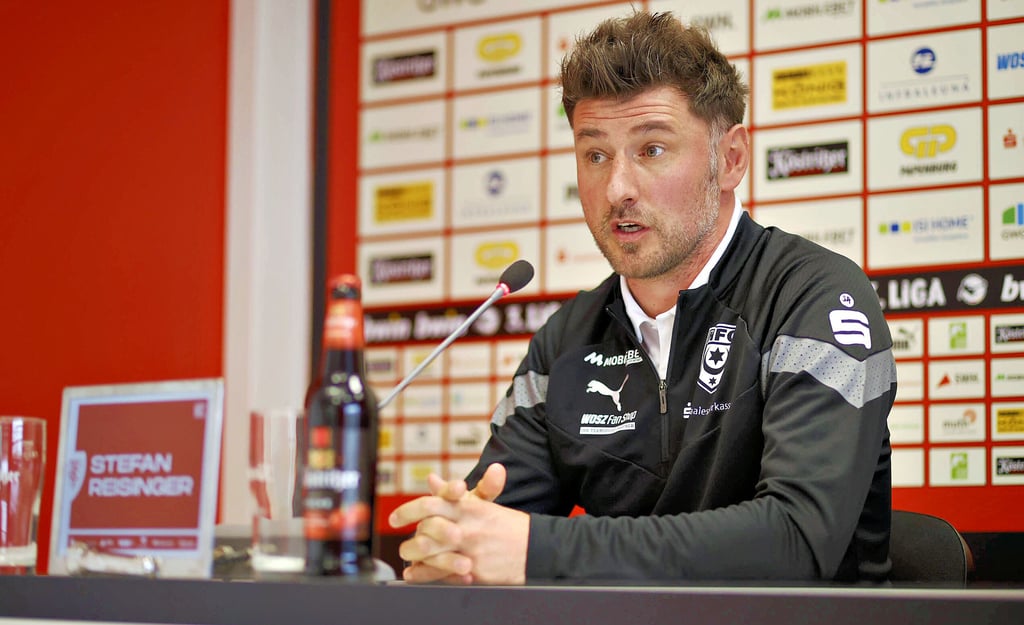 Stefan Reisinger will den Halleschen FC vor dem Abstieg in die Regionalliga bewahren.