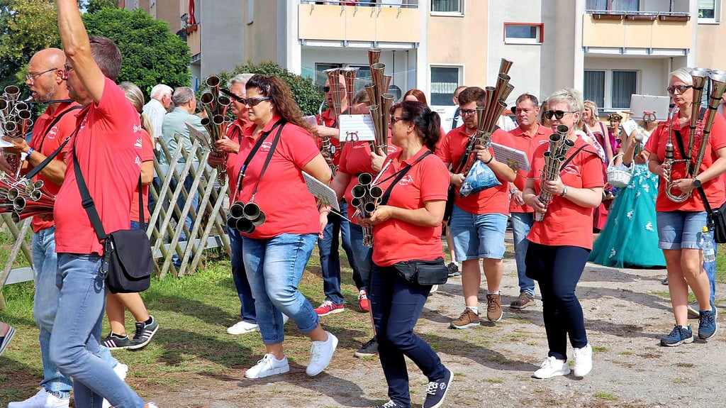 Das Schalmeienorchester Parey ist auch in diesem Jahr wieder beim Tag der Vereine mit dabei.